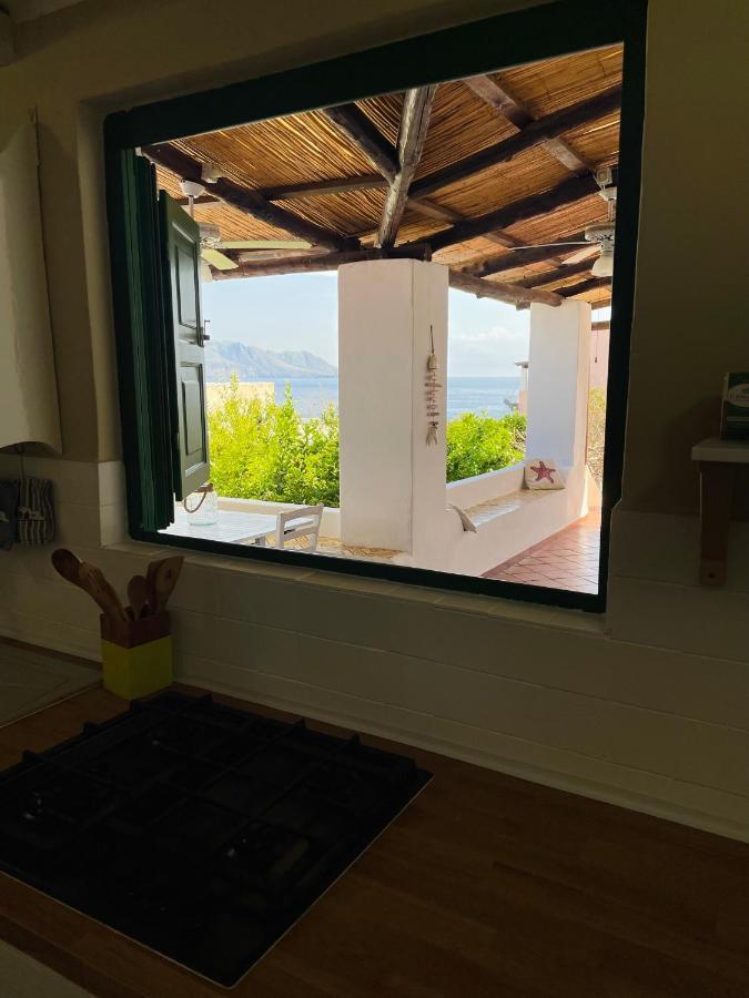Villa Pomelia, Villa Nel Corso Di Santa Marina Salina A 50 Mt Dal Mare Kültér fotó